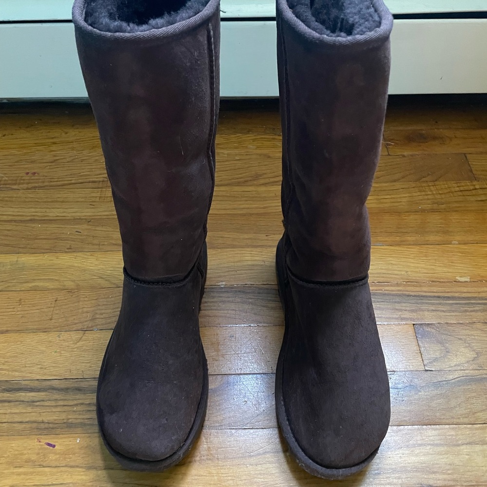 UGG Boot Size 11